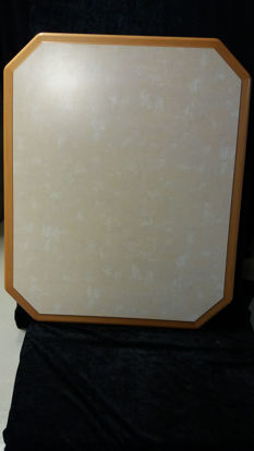 Billede af Bordplade - sandfarvet med hvid mønster. 70 x 83 cm. (Brugt)