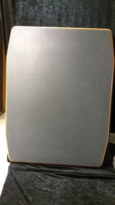 Billede af Bordplade - grå med sorte nister. 68 x 88 cm (Brugt)
